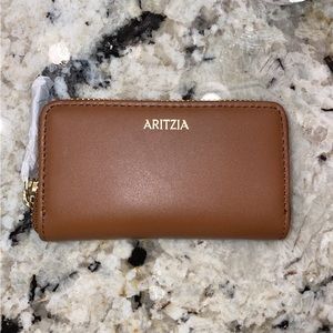 Aritzia Brown “Clientele” Wallet New with Box